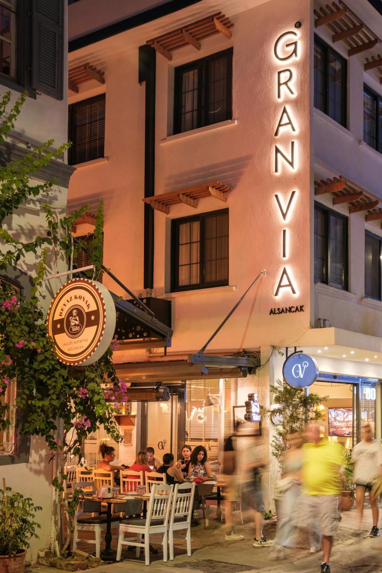 Gran Via Alsancak Hotel İzmir Kültér fotó